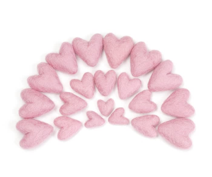 Felt Hearts - Pastel Pink - 9 cm - 1 pc