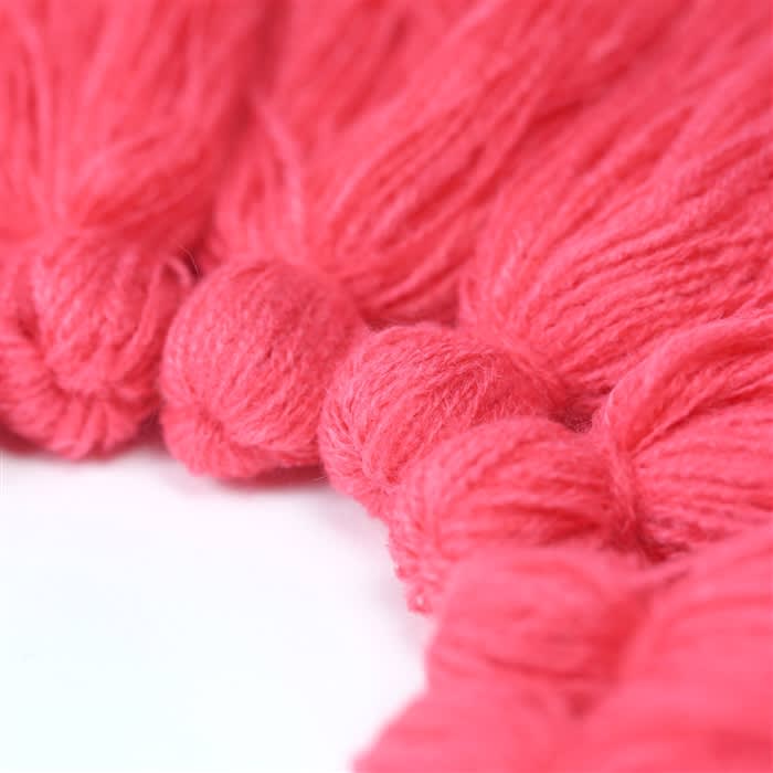 T05 Strawberry Tassel