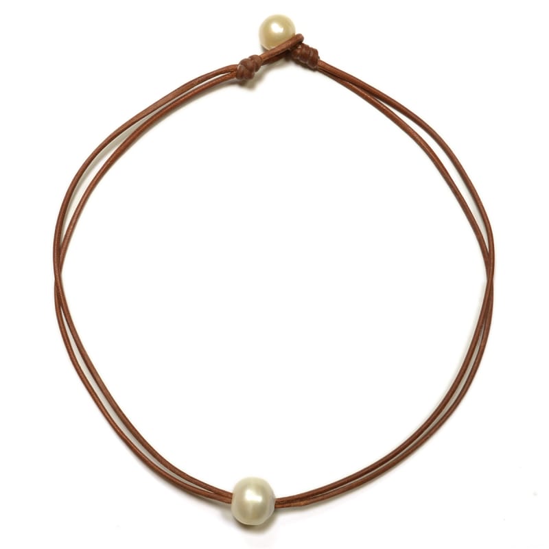 photo of Wendy Mignot Zak Freshwater Pearl and Leather Necklace White