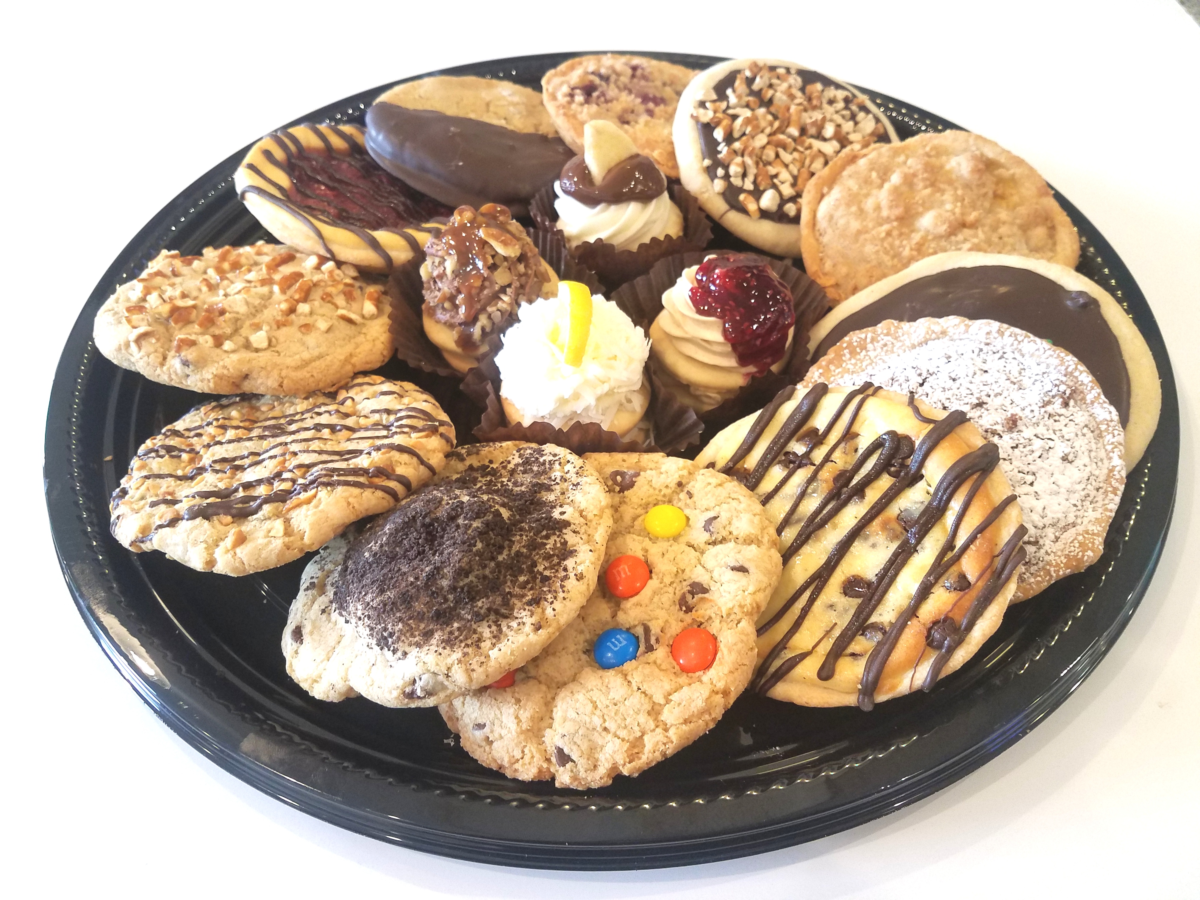 Assorted Cookie Platter (18 inch)