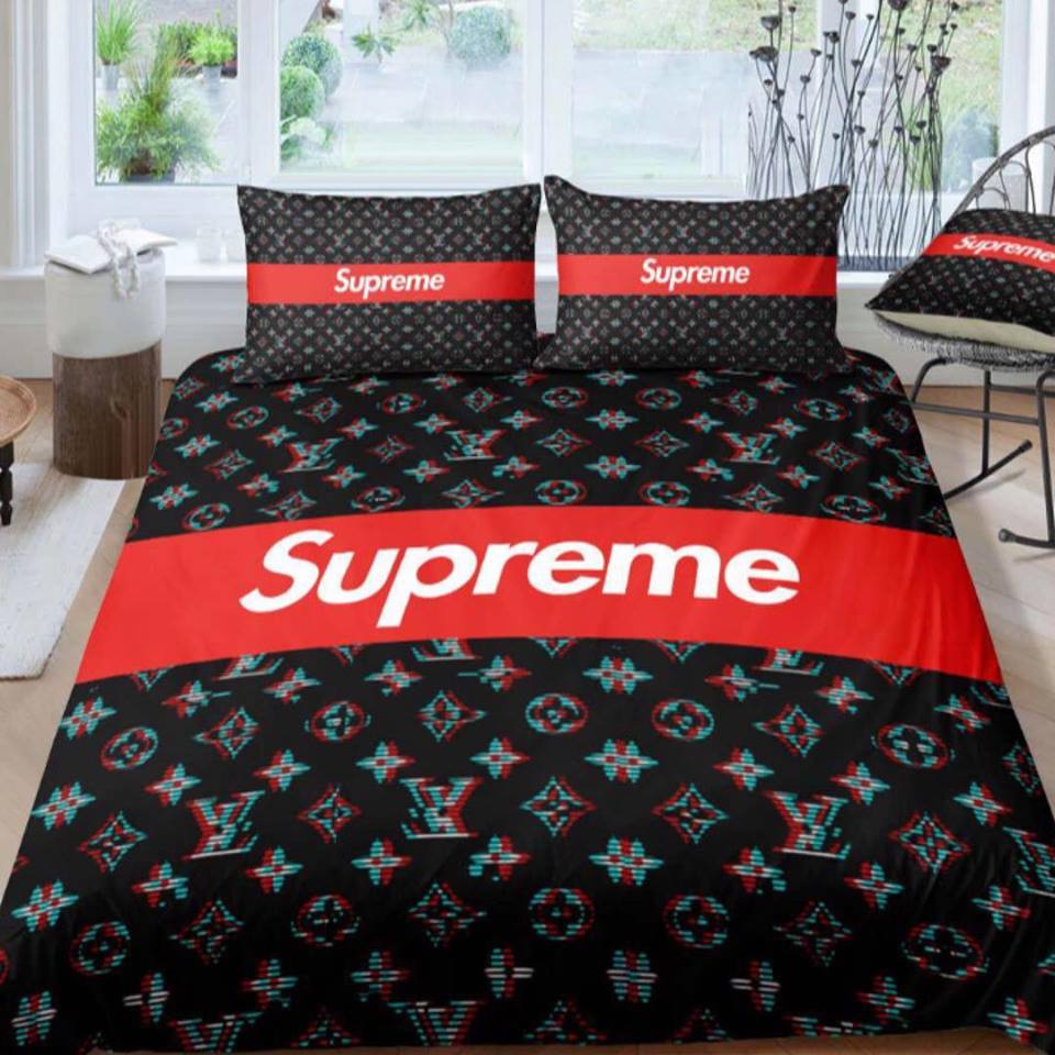 Louis Vuitton Supreme Queen Comforter Set