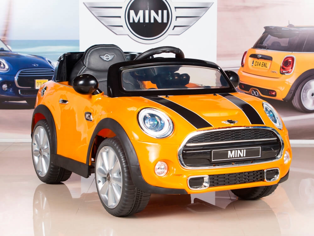 mini cooper with kids