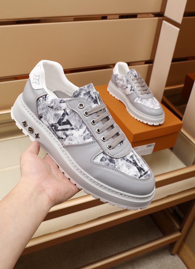 White & Brown Louis Vuitton Sneakers Size: 7.5-13 Gender: Men 2021 new  casual style men's shoes. This is a brand new seasonal design with perfect  workmanship to create cabinet quality. These Louis