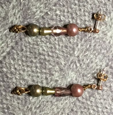 Soft Elegance // Antique Style Earrings Mint // Moss Green and Rose Pink // Beaded Dainty Women's Jewelry // Gifts for Wife or Mother