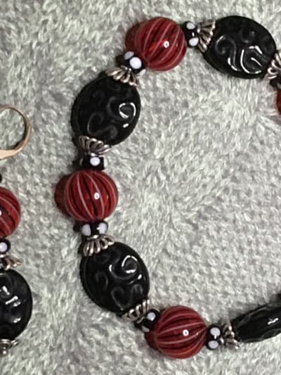 Whimsical Red and Black // Beaded Bracelet // Stripes and Polka Dots Glass Beads // Women's Jewelry // Bracelet and Earrings Set