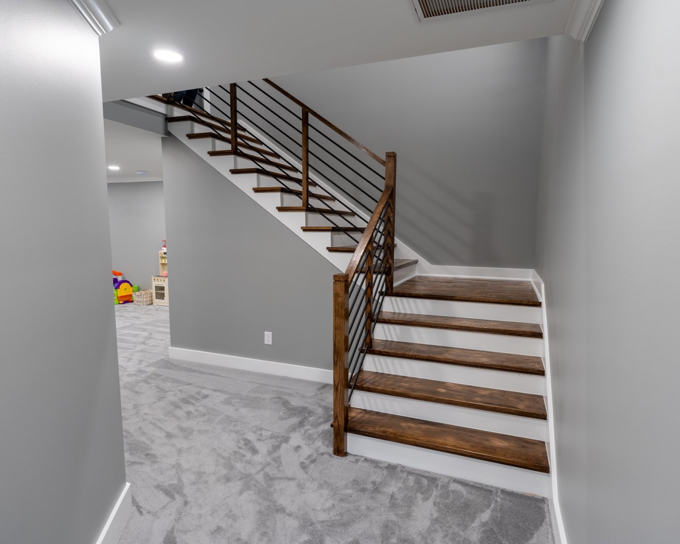 Ridgeview Court - Completion 38