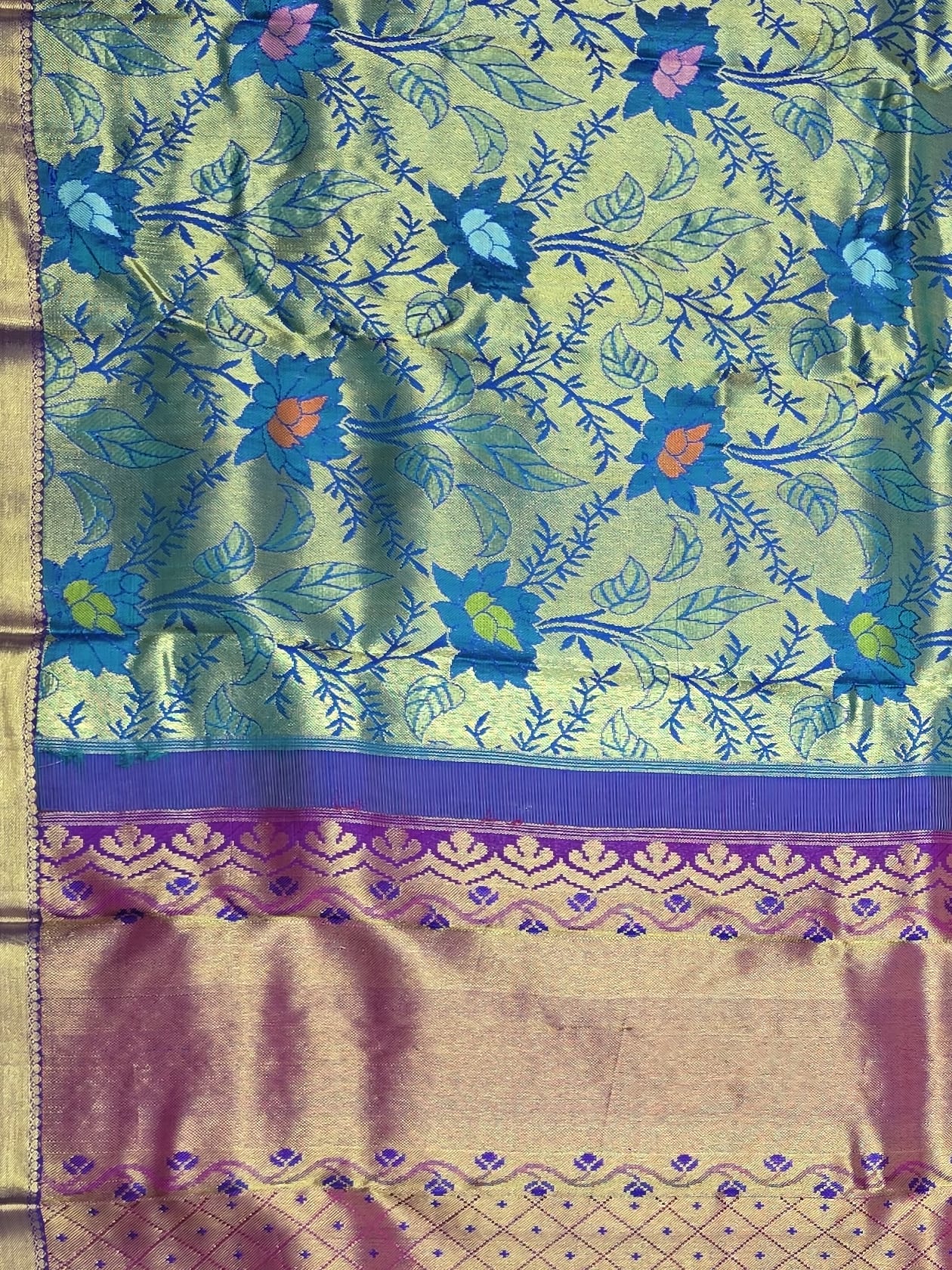 Handloom Peacock Blue Silk Saree thumbnail 4