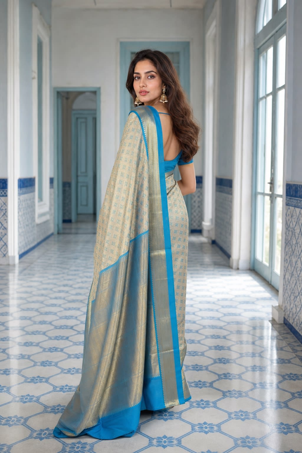 Handloom Sky Blue And Silver Silk Saree thumbnail 2