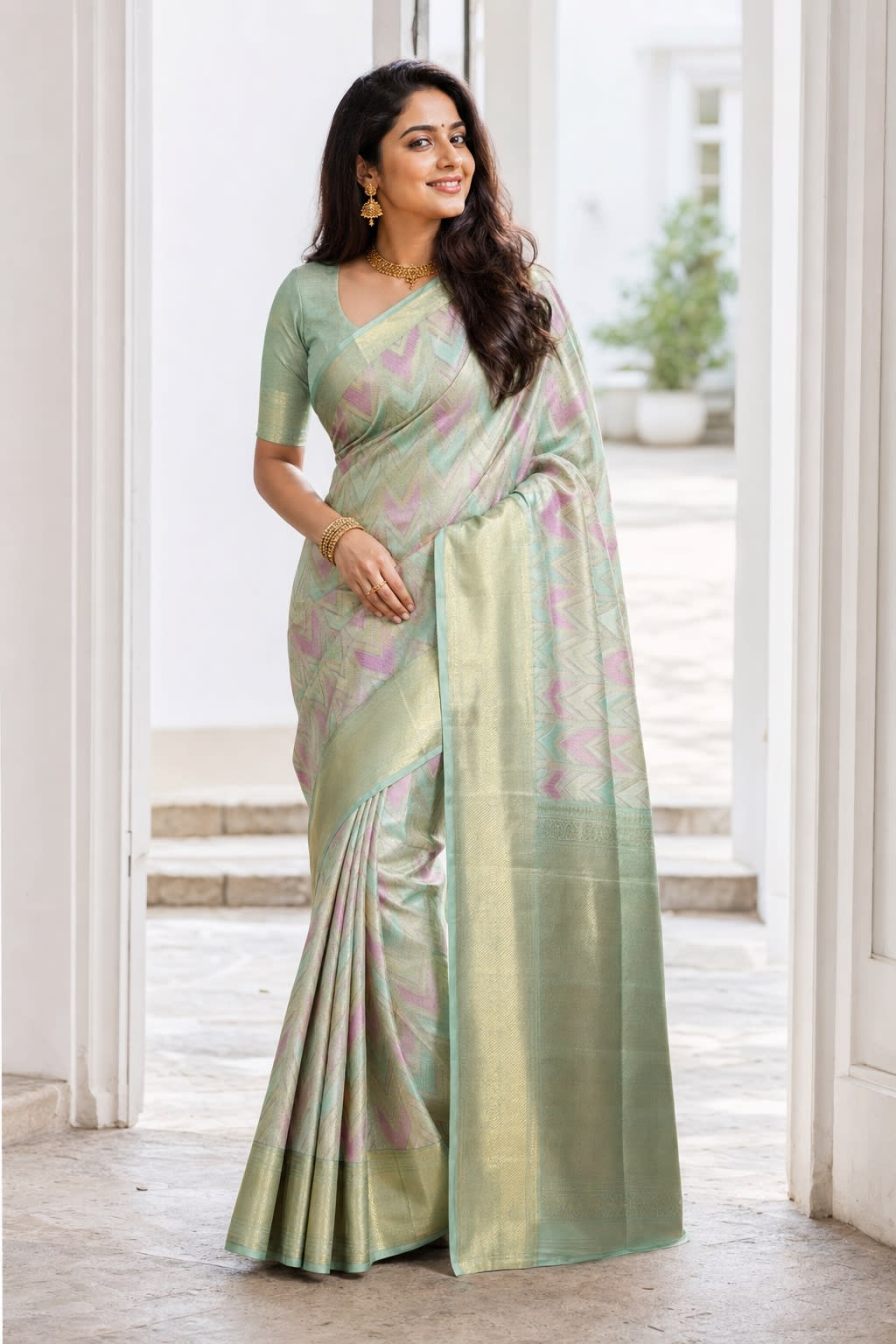Handloom Multi Colour Silk Saree thumbnail 1