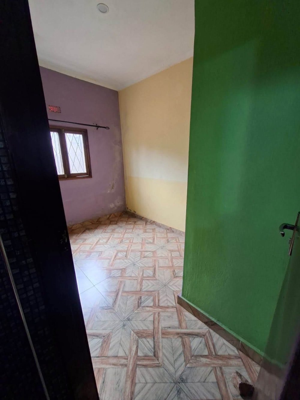Aluga-se esta casa tipo 2 no bairro 16 de Junho próximo do Zagarto , foto 5