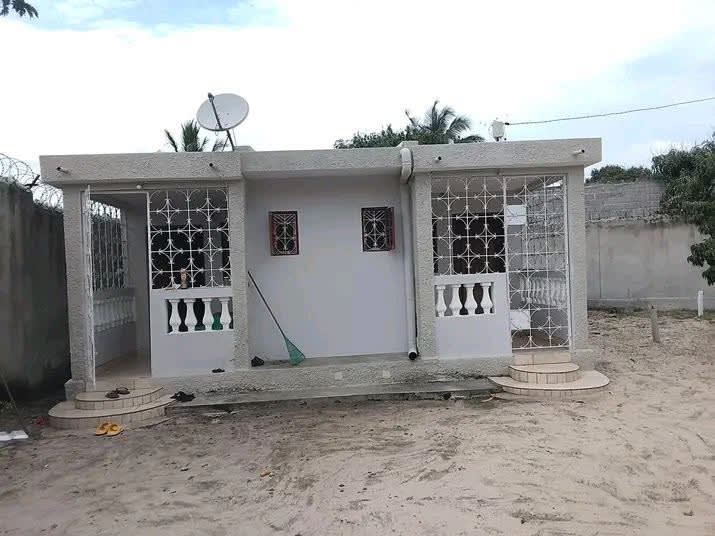 Casa T1 para arrendar em Dondo, foto 3