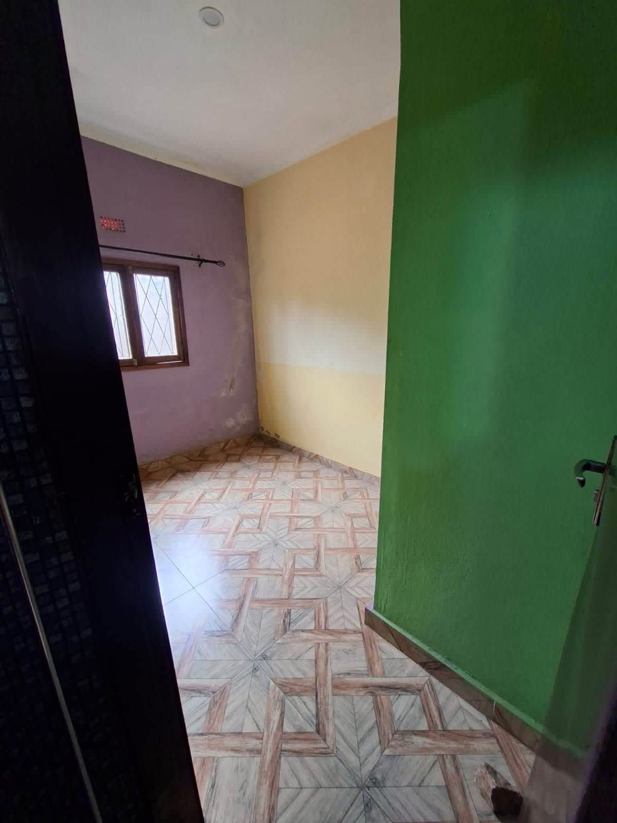 Aluga-se esta casa tipo 2 no bairro 16 de Junho próximo do Zagarto , foto 5