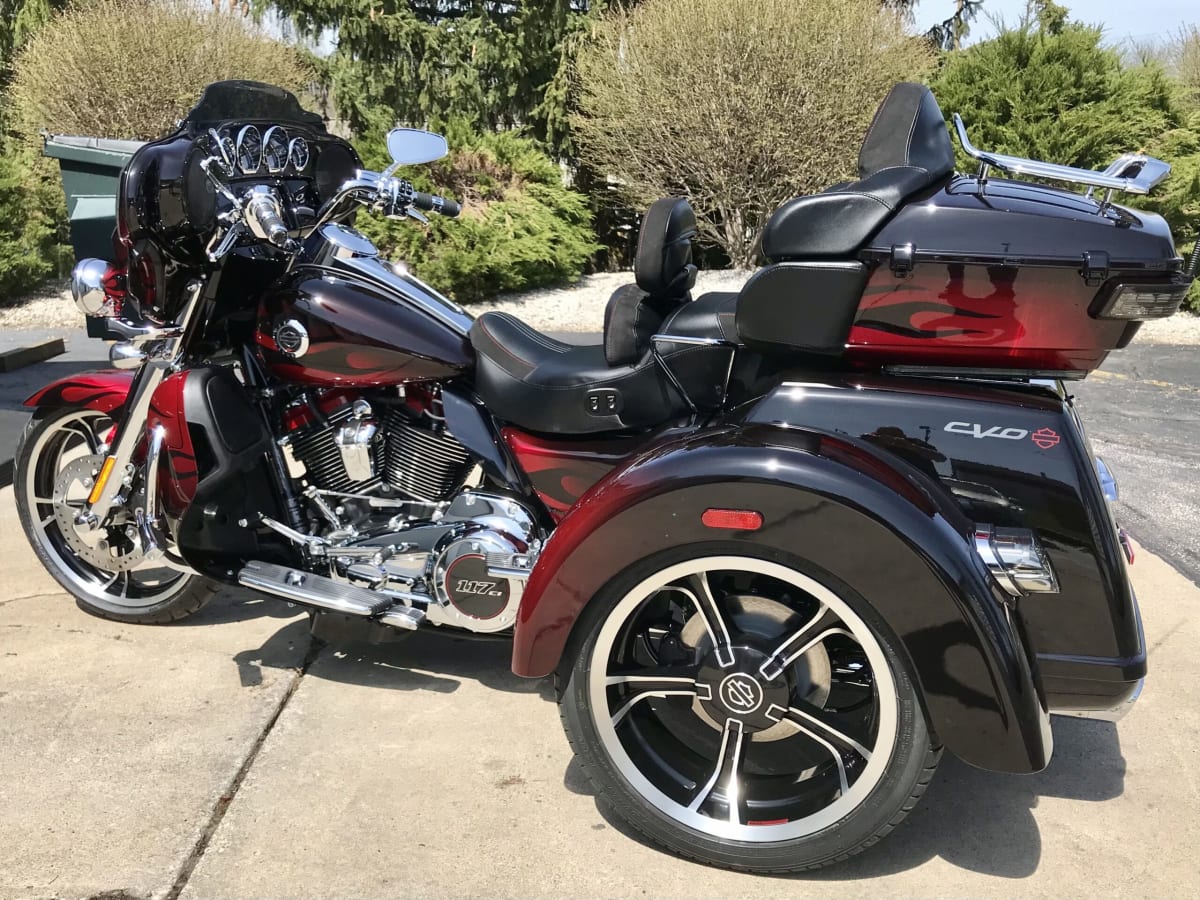 Harley Davidson chrome detailing