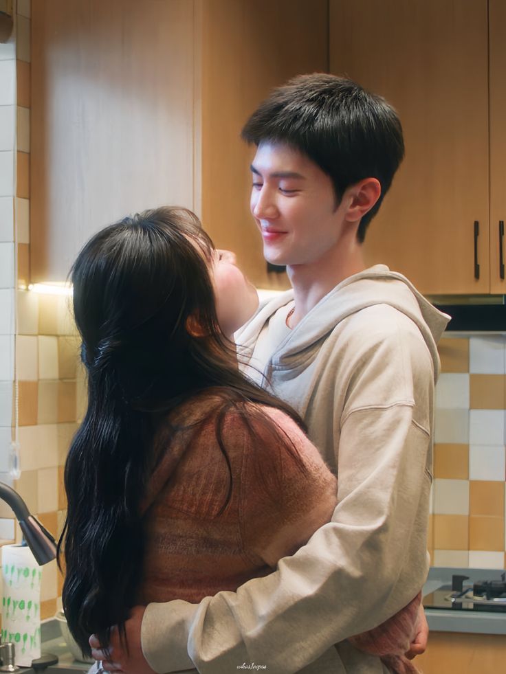 TÔI VÀ BẠN THÂN CÙNG VÀO MỘT GIA ĐÌNH