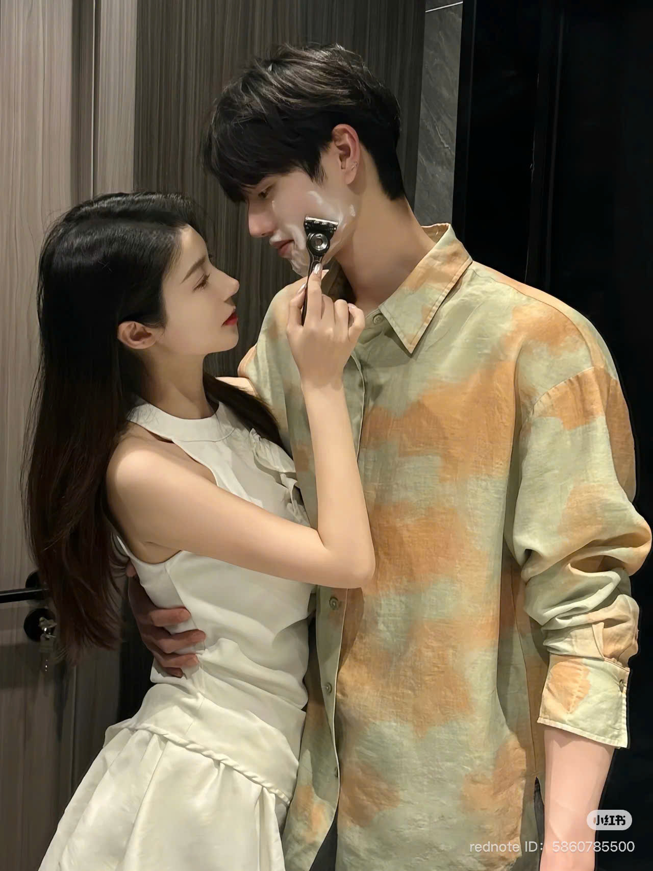 LÁ BÙA ĐÀO HOA