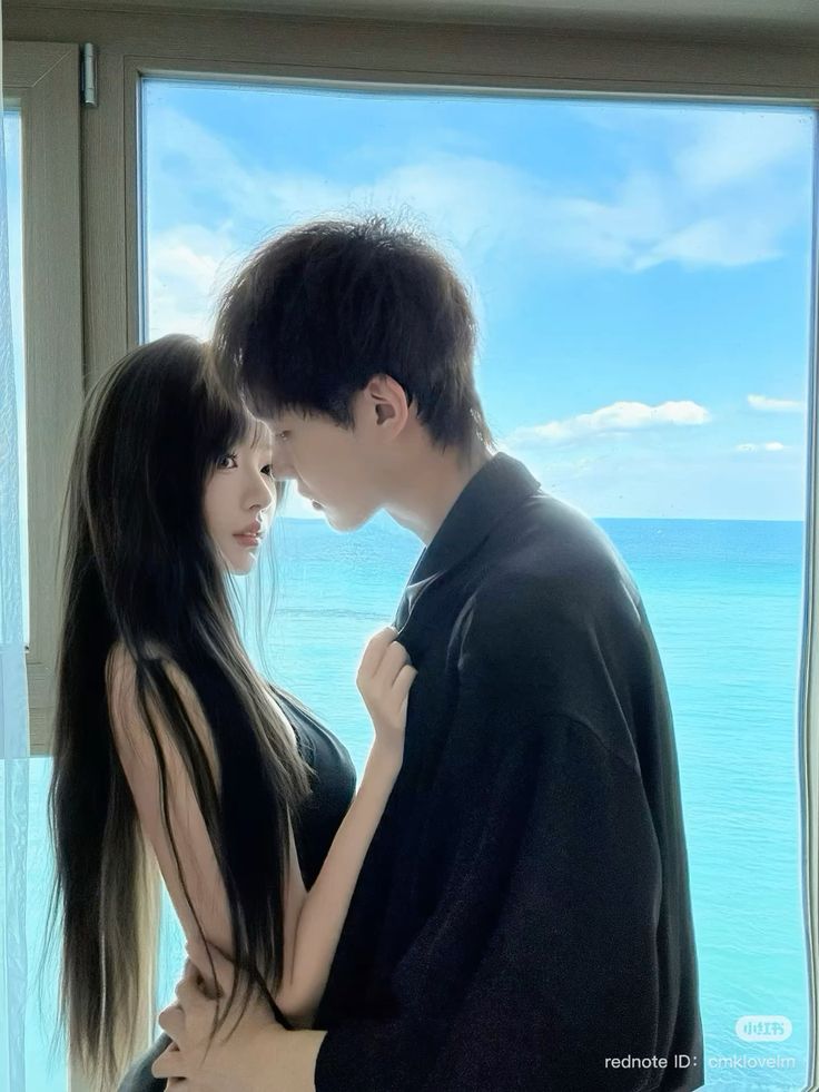 NGƯỜI YÊU CŨ CỦA KIM CHỦ QUAY VỀ TÔI LIỀN BỎ ĐI