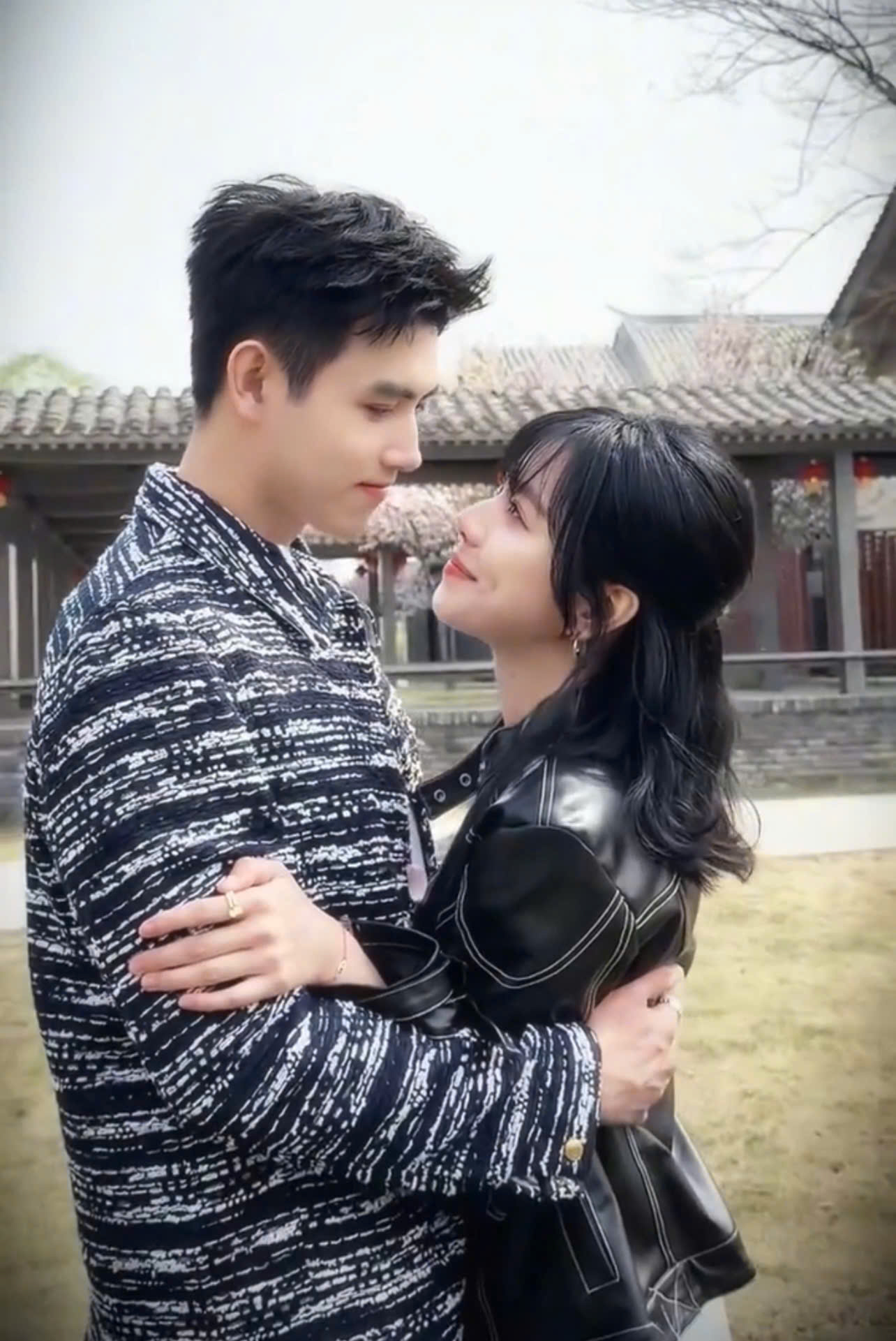 LỠ NHẦM BÉ CƯNG LÀ SẾP TỔNG