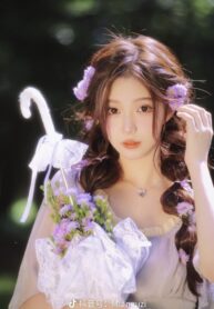 Đứa Trẻ Sinh Ra Trong Quan Tài