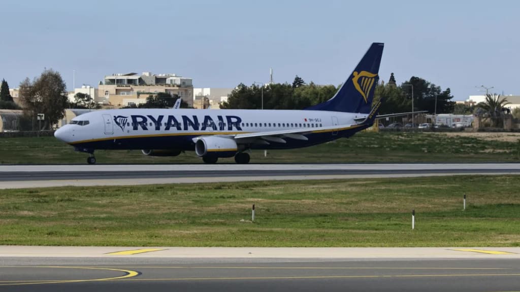 Ryanair (RYAAY) Down 3% Citing Fuel Costs and Risks
