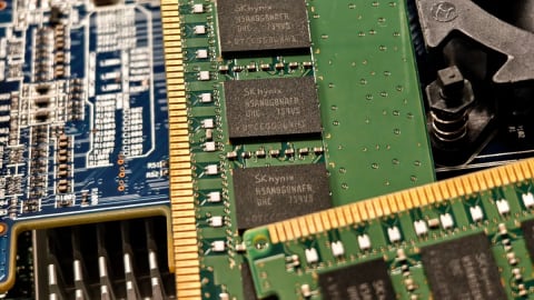 SK Hynix Aims for $26.5 Billion Nasdaq Debut Amid Risks