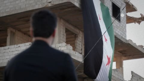US Strikes on Iran Escalate Amid Ceasefire Tension