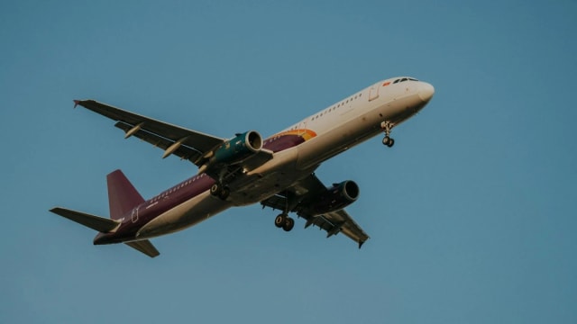 Frontier Group (ULCC) Defers Airplane Delivery Amid Restructuring