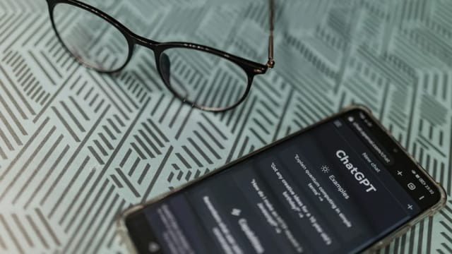 AI Limits in Personal Finance: Experts Highlight Key Considerations