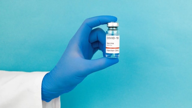 Pfizer (PFE) Stock Down Over 50% from 2021 High Amid Challenges