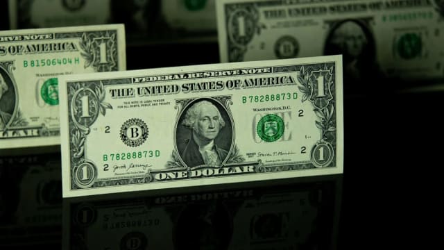 US May budget deficit shrinks with negative customs collections
