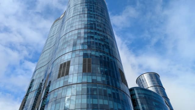 Amazon (AMZN) AWS Grows 28% on $150B Run Rate with $364B Backlog