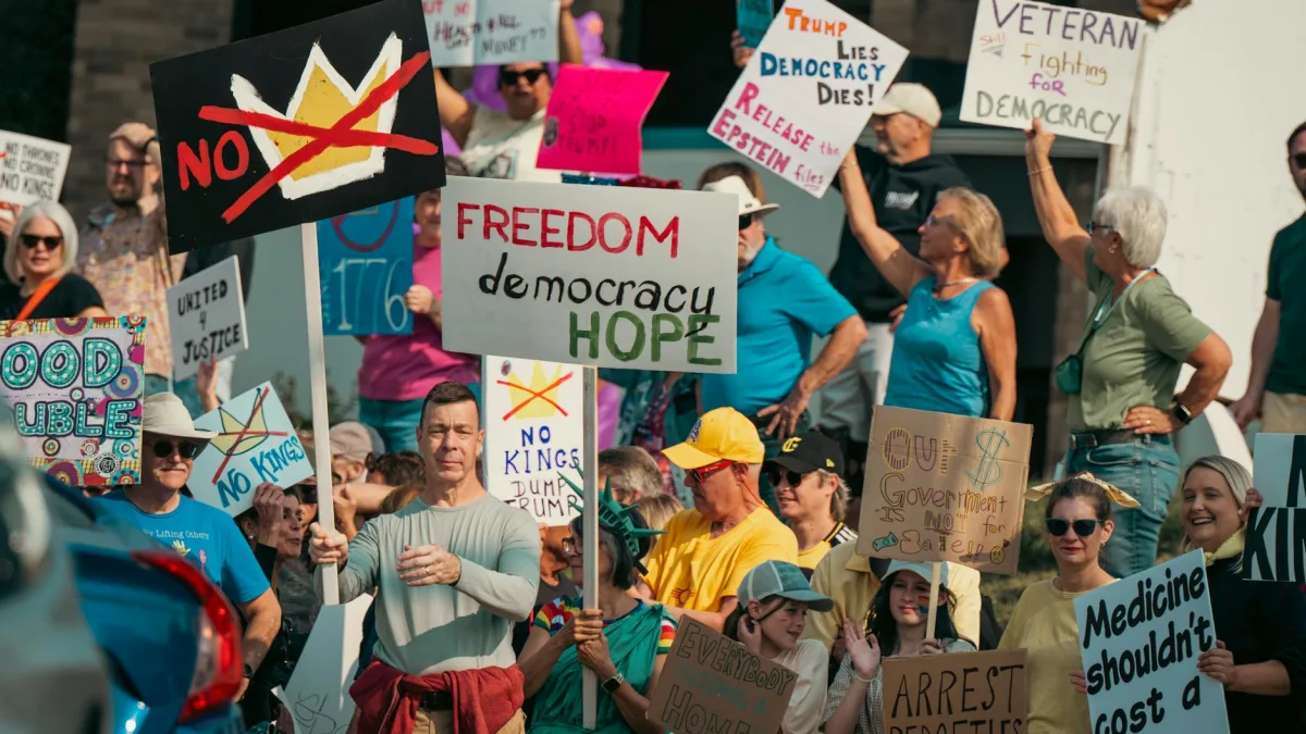 Larry Summers to Step Down from Harvard Amid Epstein Email Controversy