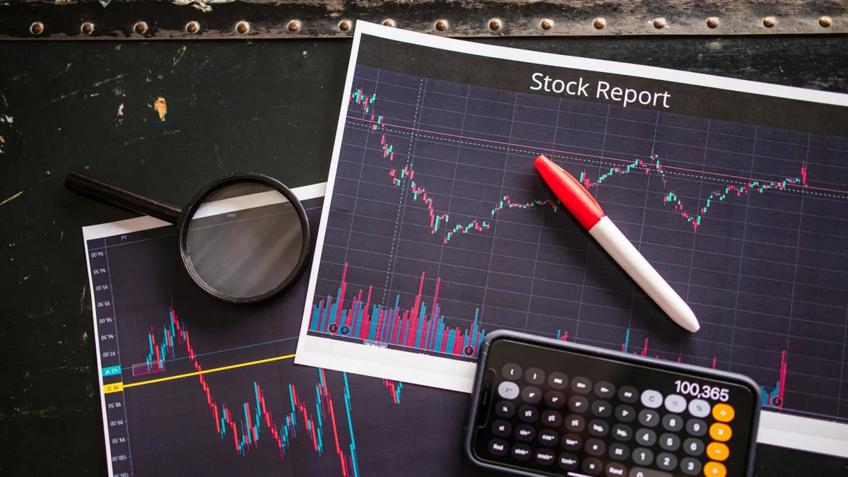 These Stocks Are Today’s Movers: Moderna, Coinbase, Strategy, CoreWeave, GitLab, Seagate, Sandisk, and More - Barron's