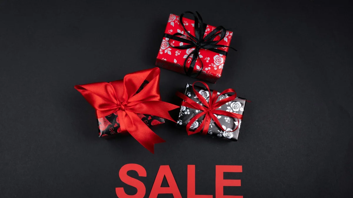 Comparing Microsoft and Netflix: Which Stock is a Better Buy Now?