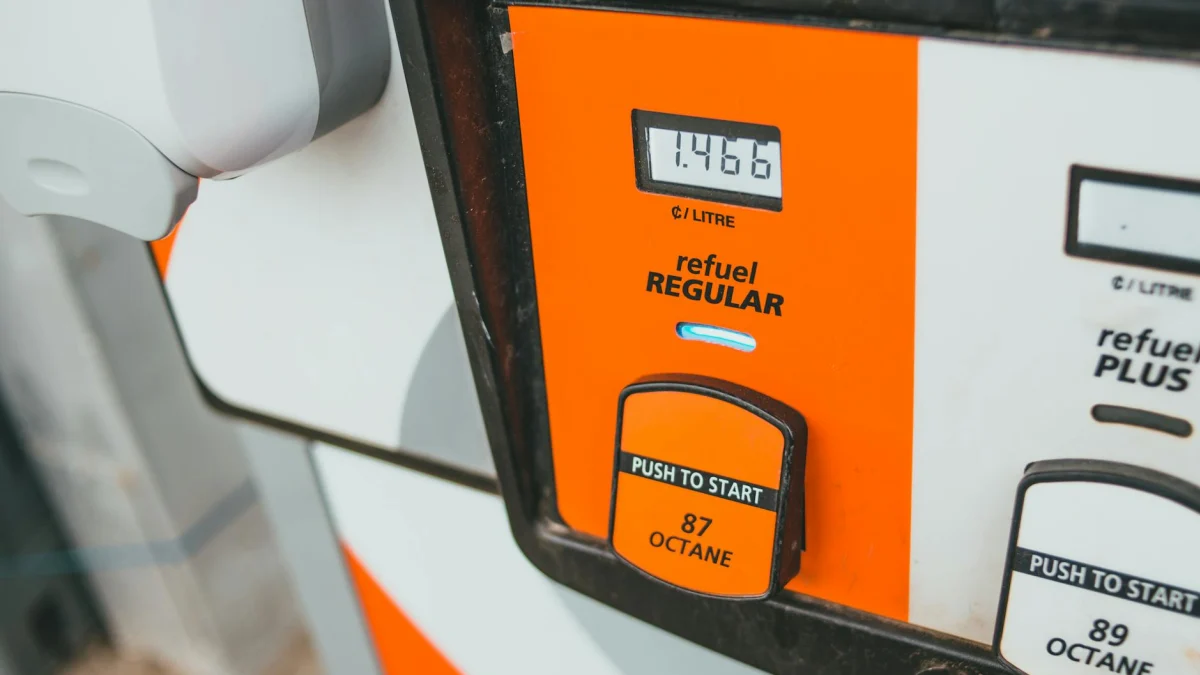 Americans Express Concern as Iran Conflict Drives Up Petrol Prices