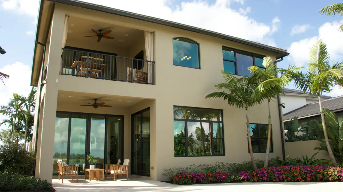 Howard Schultz Joins Tech Titans in Florida's Billionaire Bunker