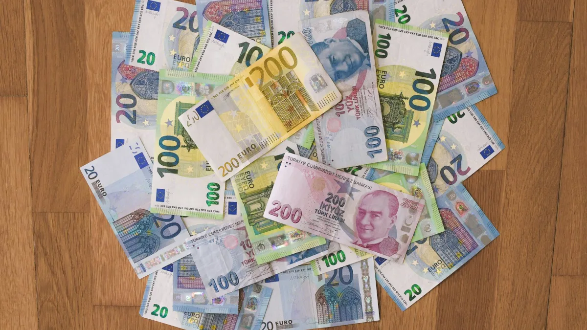 Global Oil Prices Surpass $100 Amid Ongoing Supply Concerns