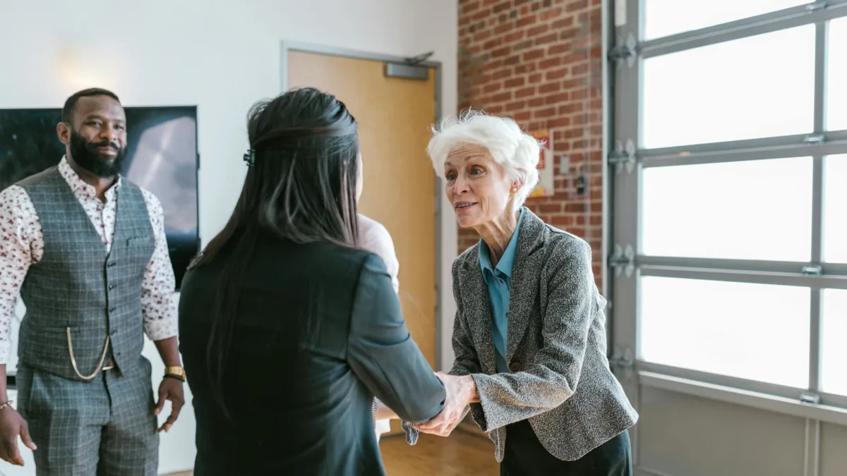 Investors Shift Focus to Oil as Fund Draws $1 Billion Amid Iran Tensions