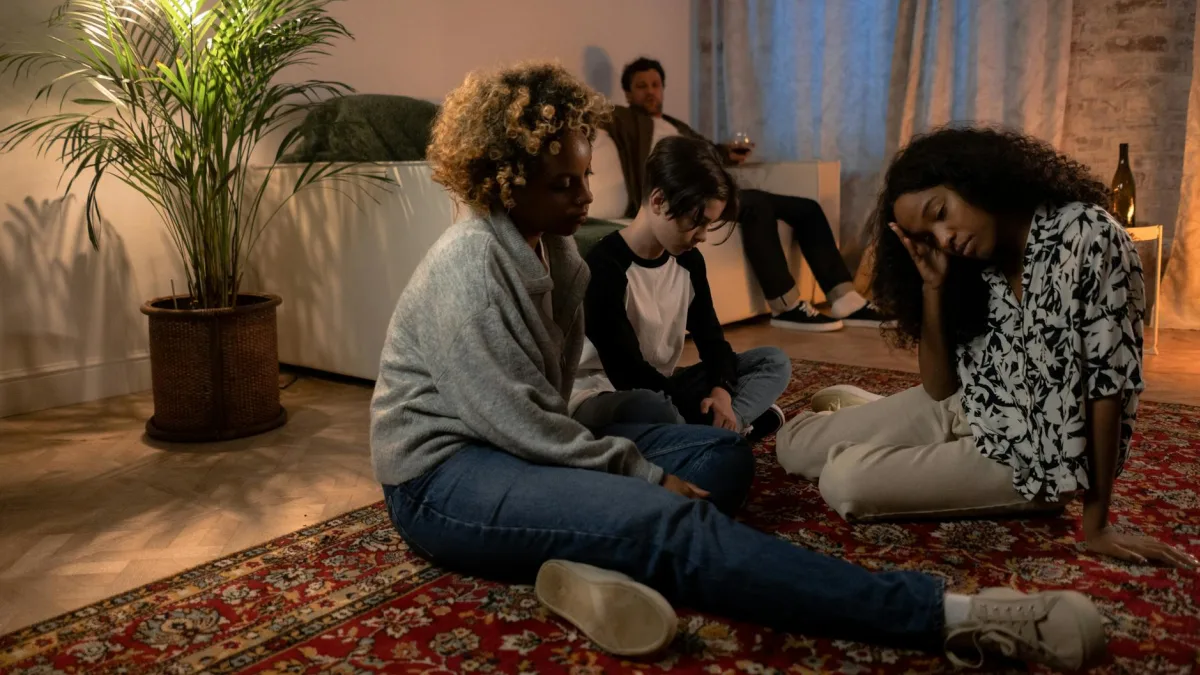 BMO Recommends Buying Dip in Troubled Travel Stock Amid AI Concerns