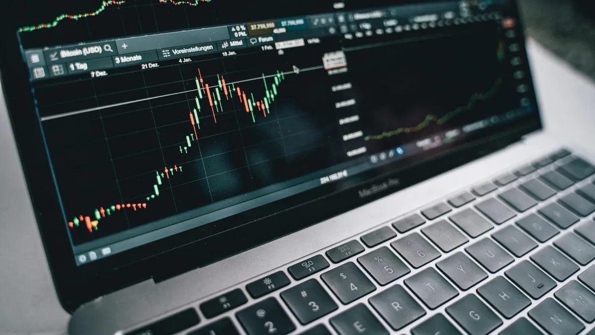 Bank Stocks Signal Economic Health Amid Recession Concerns