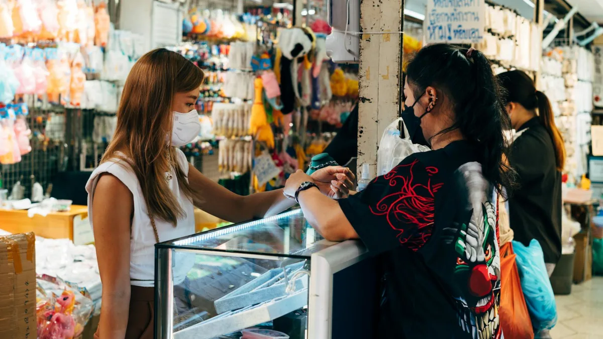 Starbucks' Turnaround Plans Face Resistance from Younger Consumers