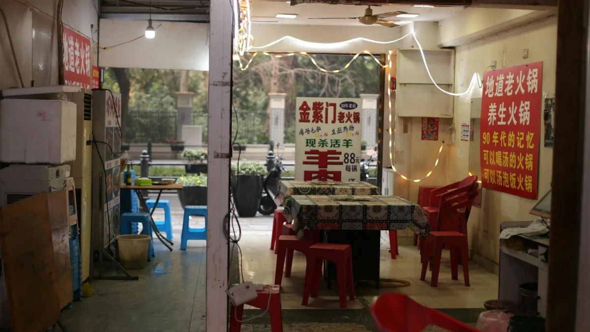 Comfort Food Chain Closes Most Restaurants, Impacting 76 Locations