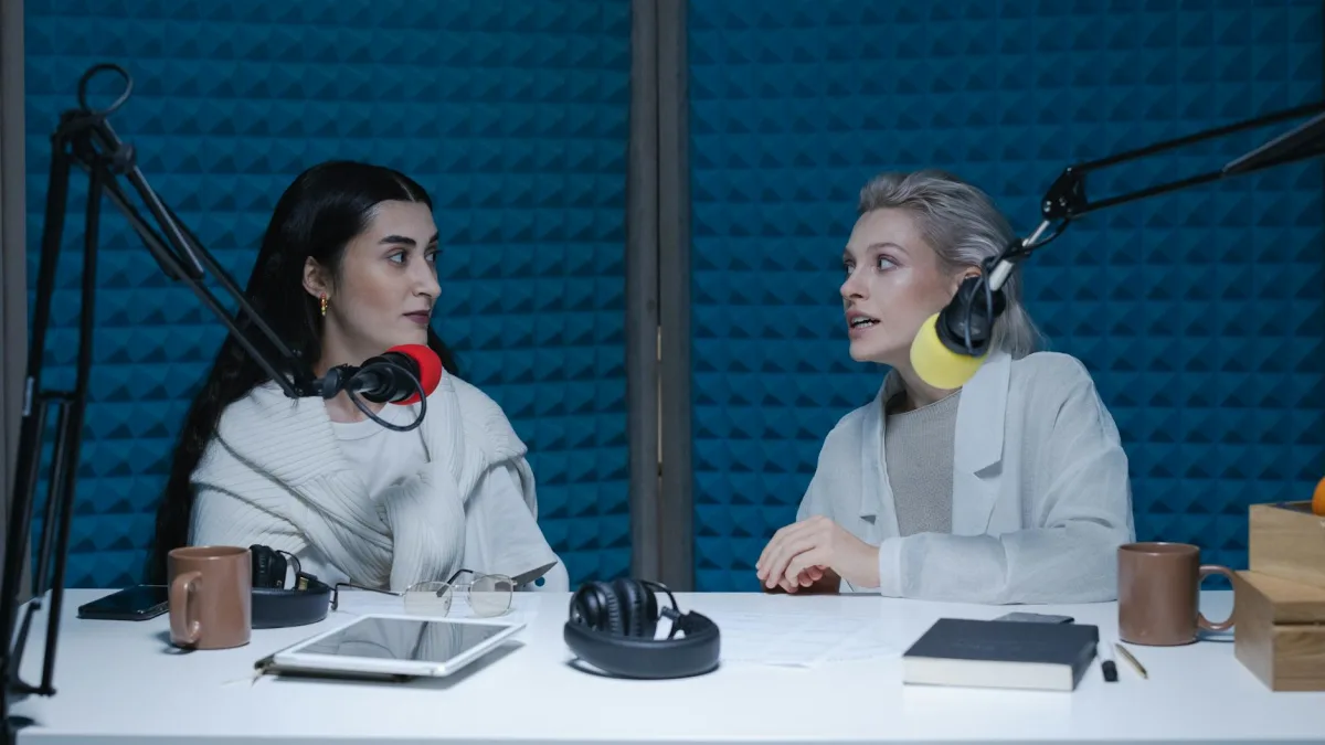 Insights into American Interest in French Talk Show 'Good Lighting'