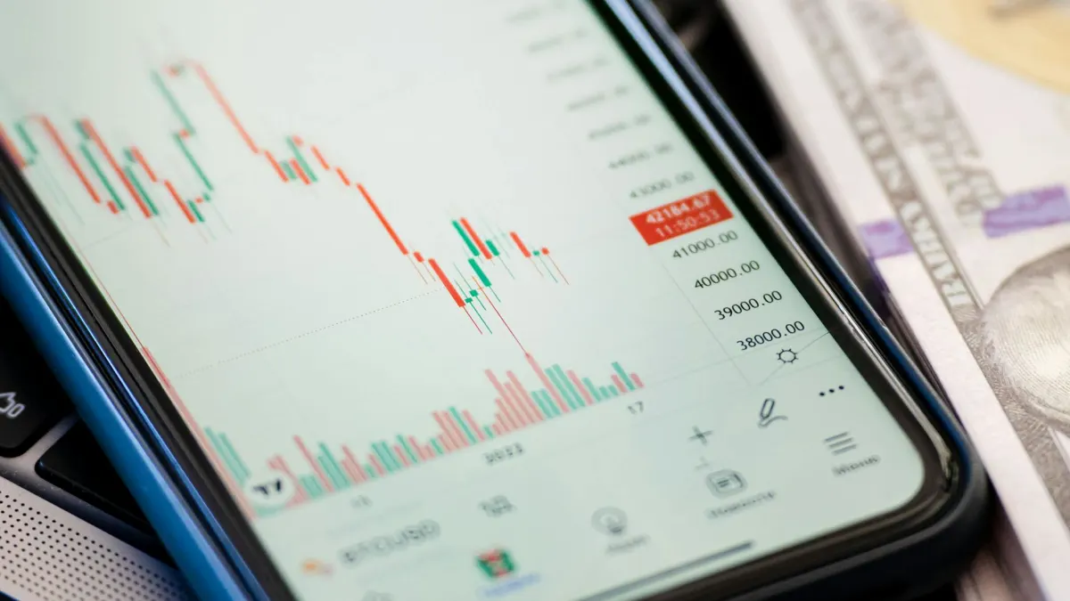 US Q4 Productivity Growth Revised Down, Yet Trend Remains Stable