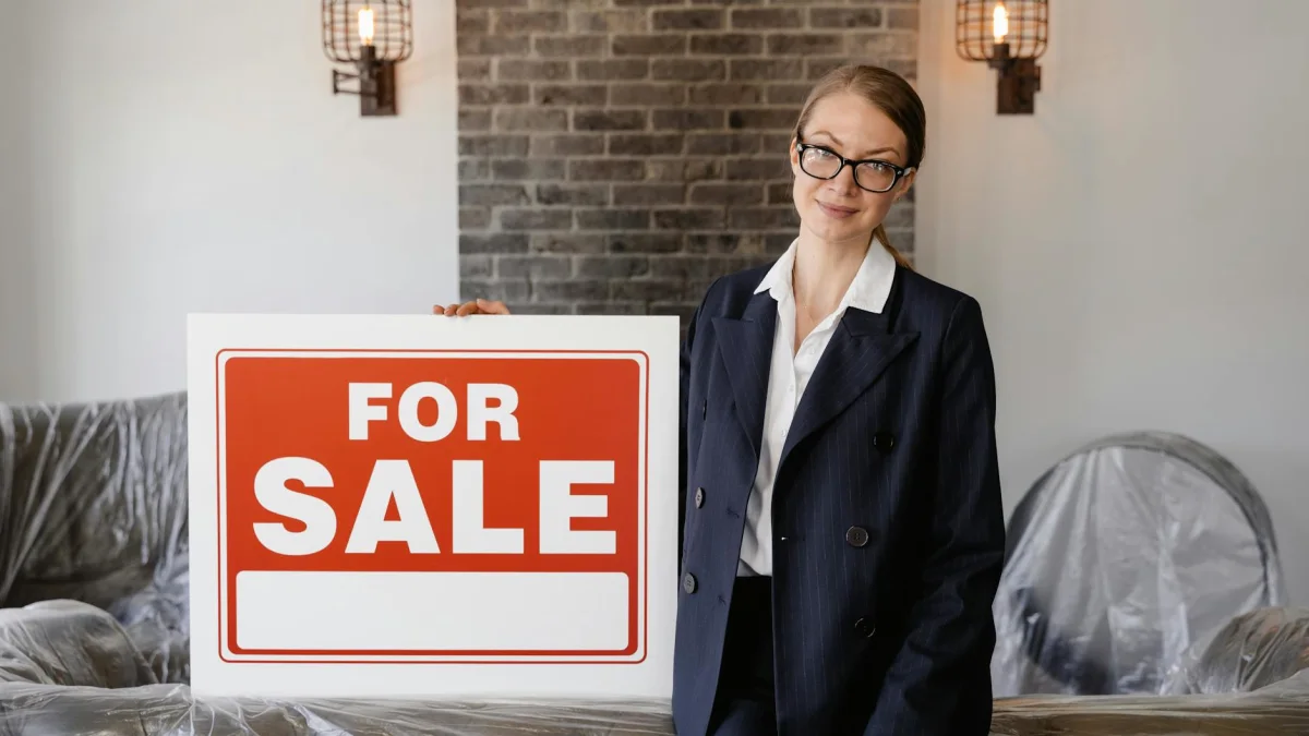 Single Women First-Time Homebuyers Earn $73K vs $66.4K for Men in 2025