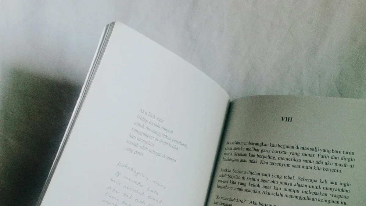 Sen. Warren Questions Fed Chair Nominee Kevin Warsh's Previous Tenure