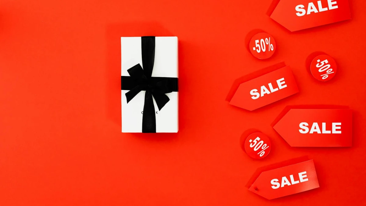 Barclays Identifies E-Commerce Stock With 80% Upside Potential