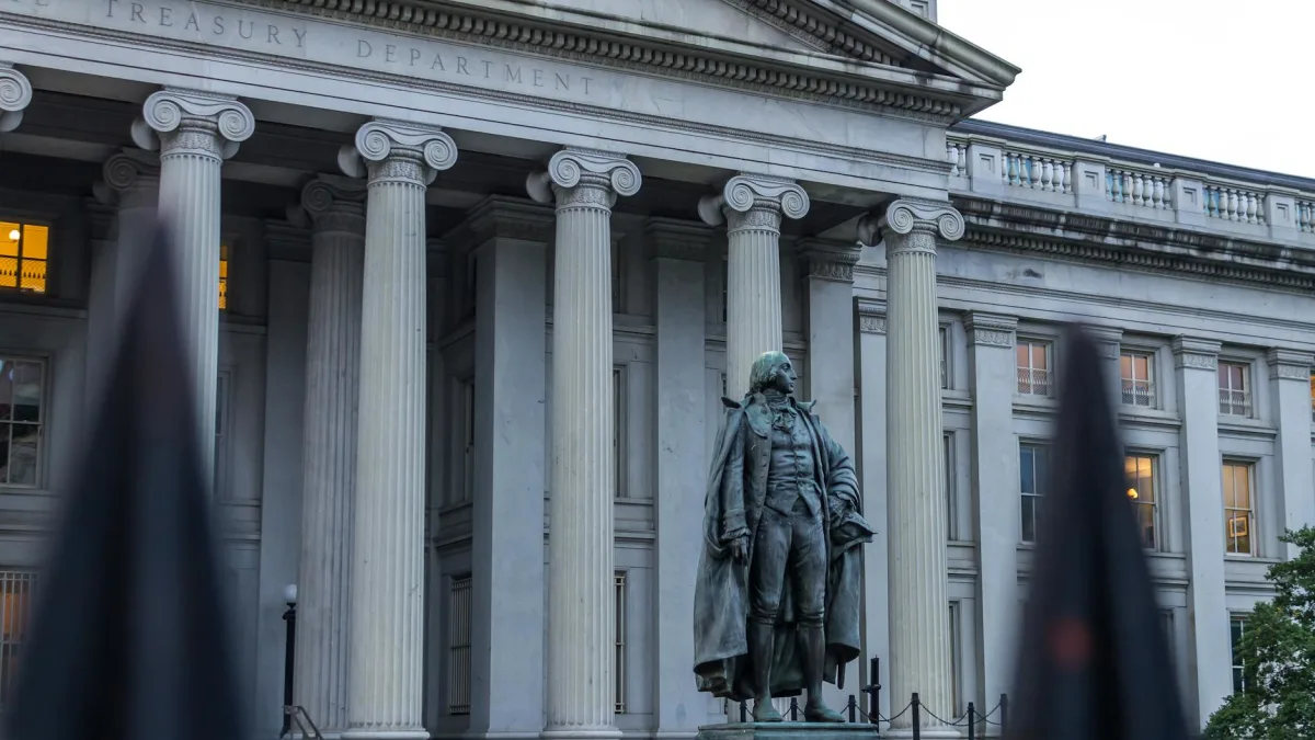 US 10-Year Treasury Yield Reaches 4.46% Amid Fed Rate Hike Expectations