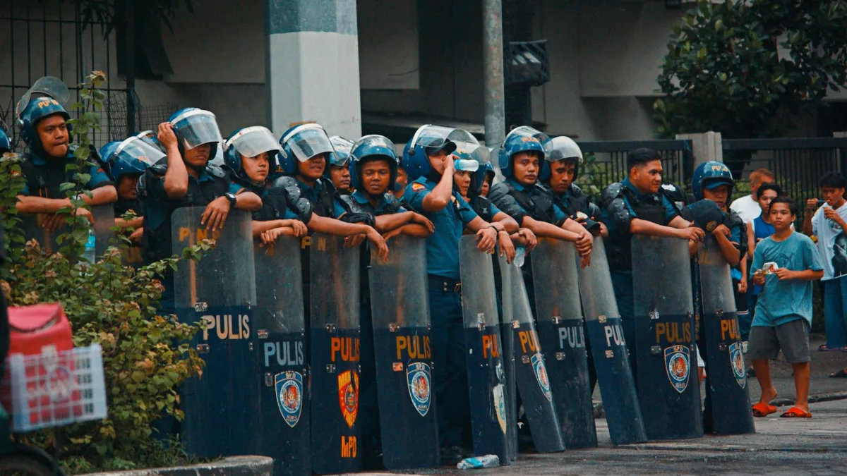 Israeli Airstrikes Target Gaza Police Checkpoints; Six Reported Killed