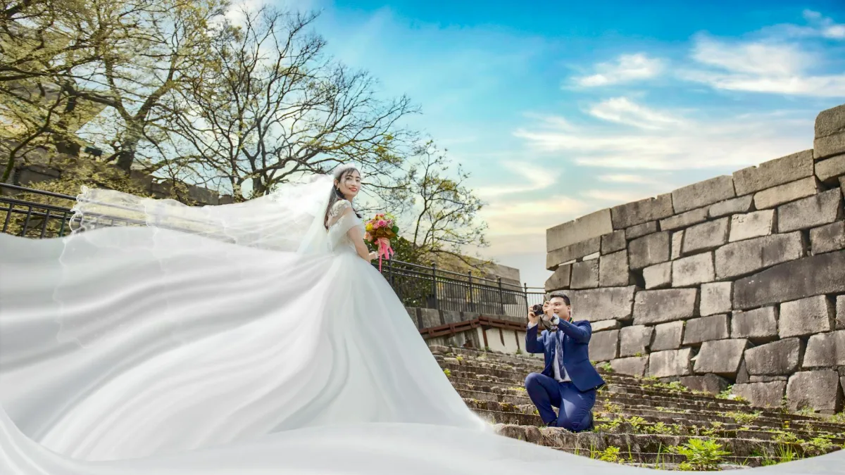 Ollie's Bargain Outlet Holdings, Inc. (OLLI) Stock Analysis for Investors