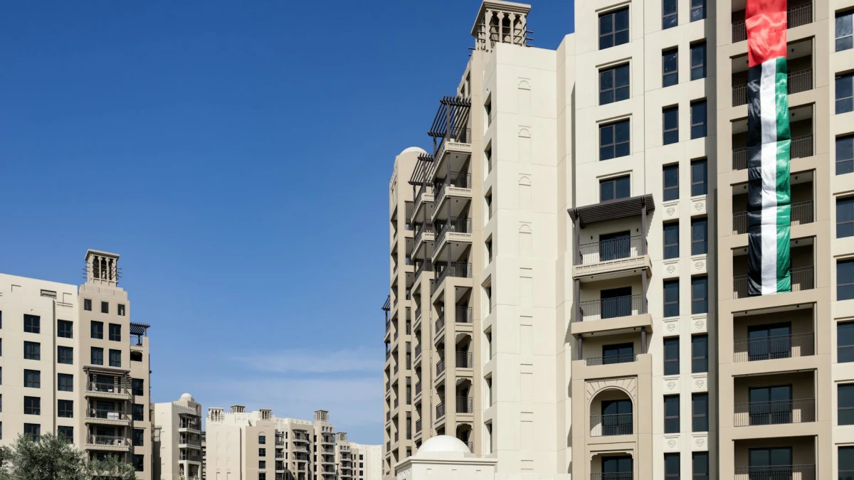 STOXX 600 (SXXP) rises 2% on Middle East de-escalation news